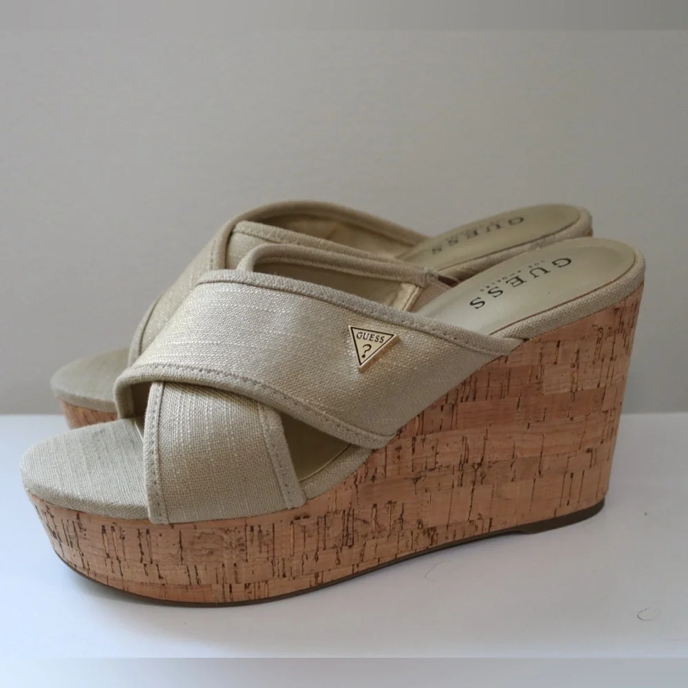 Guess Factory Cloys Summer Wedges Gold 710 Size 8.5 Style GFCLOYS2 Cork Platform